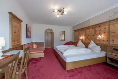 Image de Mehrbettzimmer für 3 Gäste mit 28m² in Sölden