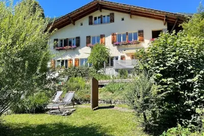 Image de House with beautiful lake view, garden and pool
