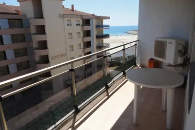 Image de Appartement Face à la Mer avec 2 Chambres, Balcon et Parking à Torredembarra