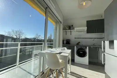 Image de Charmant Duplex avec Balcon, Proche Plage et Commerces - La Rochelle