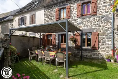 Image de GÎTE De La Fourme - Perpezat