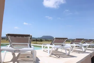 Image de Villa 'Secretari' avec vue sur les montagnes, piscine privée et Wi-Fi.