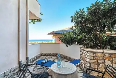 Image de Appartement \"Lefkothea 5\" avec vue sur la mer, balcon et Wi-Fi.