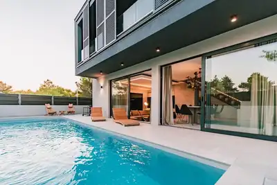 Image de Luxury Villa Noir Vodice with pool, jacuzzi, sauna and private parking