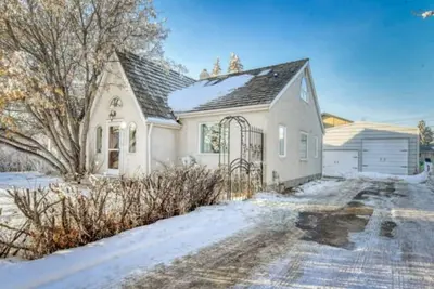 Image de First Place-Family Corporate Social Gatherings\nHome Away From Home