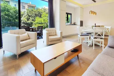Dizengoff Brique - Deux Chambres Appartement, Couchages 4