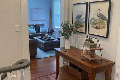 Image de Beautiful Condo with walking distance to Forsyth park