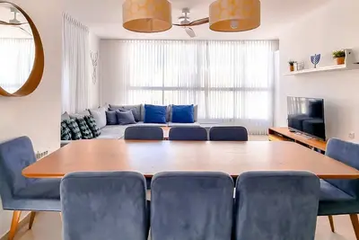 Image de HaRav Kook Lilas - Trois Chambres Appartement, Couchages 6