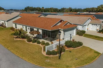 Image de Patio Villla - Pet Friendly 2/2 Home, The Villages Florida with Golf Cart option