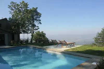 Image de Villa à Cortone avec 4 chambres à coucher, 9 couchages