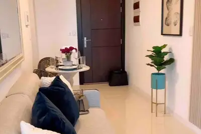 Image de A modern and cozy place in Bgc +wifi +netflix