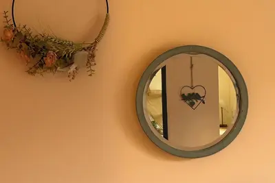 Image de Bienvenue chez nous, Coté Poules