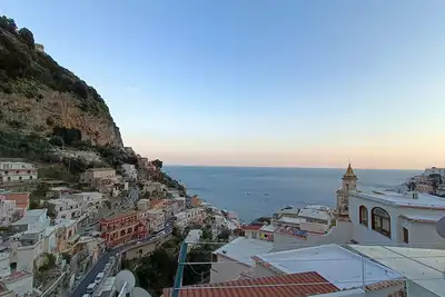 Image de Lovely apartment 10 mins from the beach with a terrace and view of Positano!