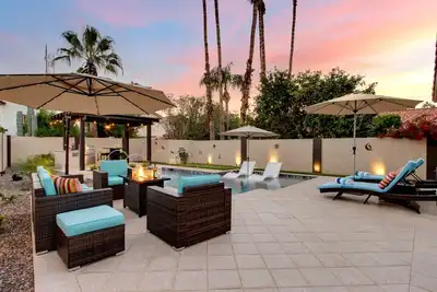Image de Fun in the Sun! Heated pool+Bbq. Near Dt Gilbert!