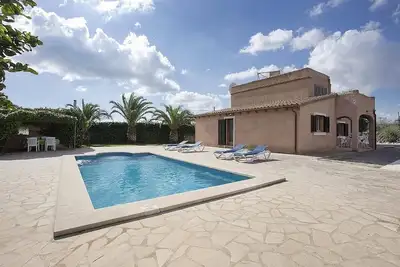 Image de 2-Bedroom House, A/C, Private Pool & Garden on the Outskirts of Santanyi - 15 mins walk to the Town