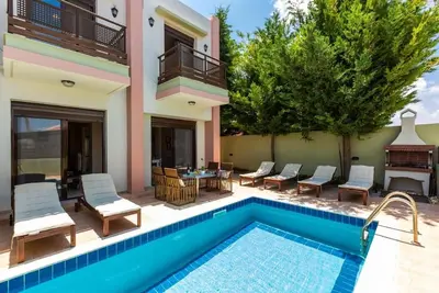 Villa Kerkis, pool &Bbq, 10min beach, 8km to Rethymno