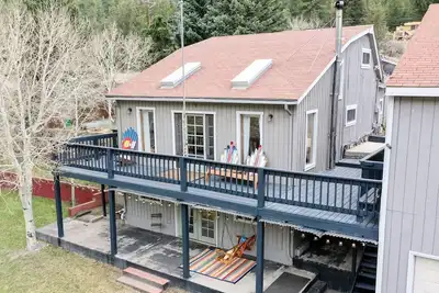 Image de Big Family/Friends Mountains house/ Hot Tub 24 hrs/Near I-70/River View/Rafting.