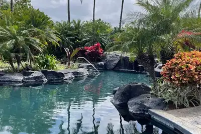 Image de Hawaiian-Style Garden View 2-Br Villa, Ground Floor Ac Kitchen & Beach Club Pass