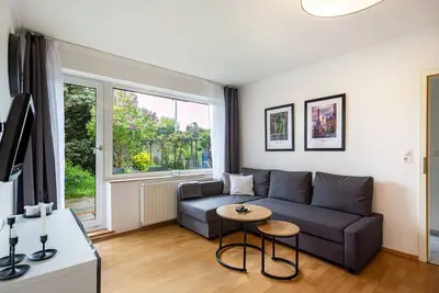 Image de Appartement 'Zentrumsnahe 2 Zimmerwohnung' avec terrasse privée, jardin privé et Wi-Fi.