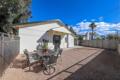 Image de Casa flower centrally located