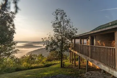 Image de Cabin X w/ Hot Tub & Beautiful Views