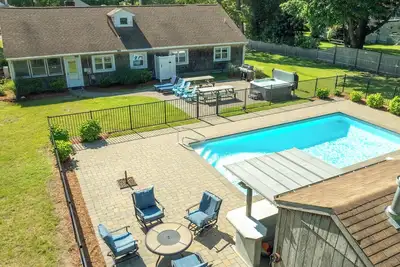 Image de Sleeps 14 Home w/ Pool Great for Families!