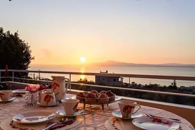 Image de Verga Sunset Gem - Ilia Seaview Private Retreat