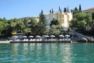 Image de 4-star apartments with direct beach access in front of the house
