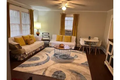 Image de Cozy & Peaceful Cottage near Sgmc, Vsu, Down town