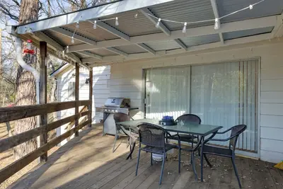 Image de Walk to Downtown: Eclectic Murphys Home w/ Decks!