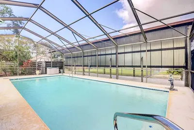 Image de 12 Mi to Beach: Cottage w/ Pool in Bradenton