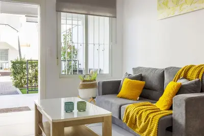 Image de Apartment Pink Vistabella 1 - Winter by the sea