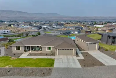 Image de Desert Aire Home with pool