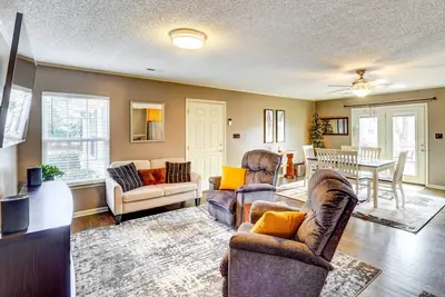 Image de Browns Summit Vacation Rental w/ Fire Pit!