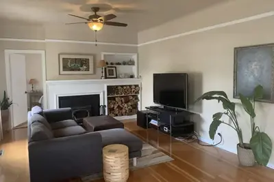 Image de Spacious and Bright! Walk Everywhere! The Eugene Vintage Bungalow