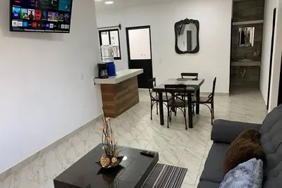 Image de 1-Cómodo departamento en el centro de la ciudad.