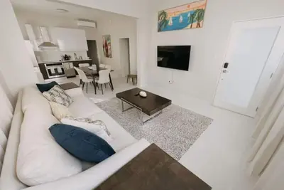 Apartment 2 · Luxurious Beachside 3-Br Apt