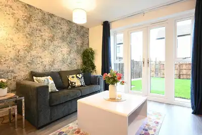 Image de Luxury 4 Bed House with Gated Parking in the Heart of B'ham!