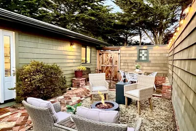 Image de Monthly Rental! ! Coastal Beach Cottage - Steps to the beach and boardwalk!