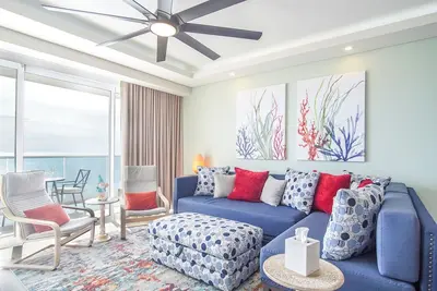 Image de Beautiful 2 bedroom condo Encantame Tower E 802