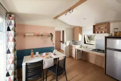 Image de Mobil Home Pmr 3 Pièces 4 Personnes Climatisé + Tv