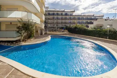 Image de Joli appartement pour 3 personnes avec climatisation, piscine, Wifi, Tv et terrasse
