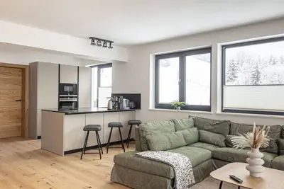 Agréable appartement pour 6 personnes avec Wifi, piscine, Tv, terrasse et parking