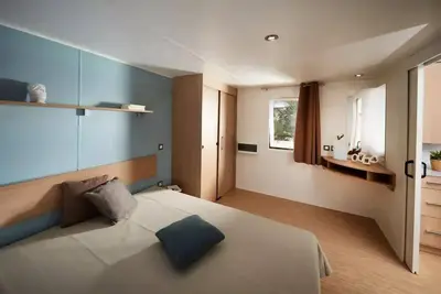 Image de Mobil Home Pmr 3 Pièces 4 Personnes Climatisé + Tv