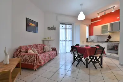 Image de Joli appartement pour 4 personnes avec climatisation, Wifi, Tv, balcon et parking