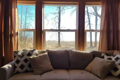 Image de Woodland cabin on the Bay