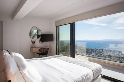 Image de Executive Suite By Saronida Hills