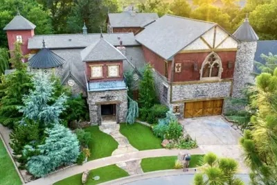 Image de Amazing unique castle experience “Scarlet Manor” 5 bedroom/ 5 bath