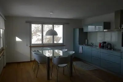 Image de 3 bedroom apartment close to everything