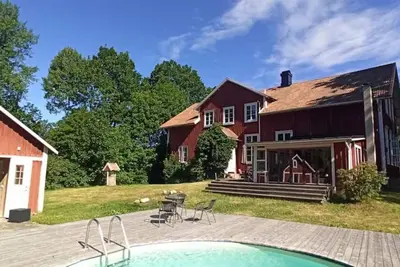 Image de Large, spacious holiday home in a secluded location with winter garden - Hot tub - pool